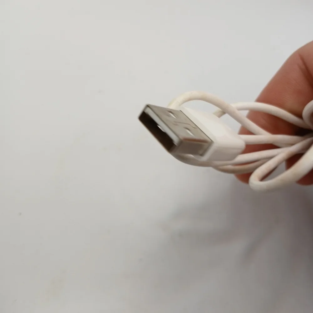 Apple iPod Shuffle 2nd Gen A1204 Silver / Gray -  MP3 Player Vintage  Untested - Picture 11 of 12